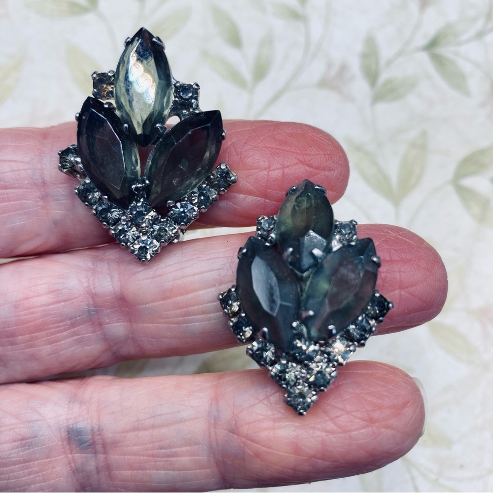 Vintage Clip On Earrings Smokey Gray Clear Rhinestone